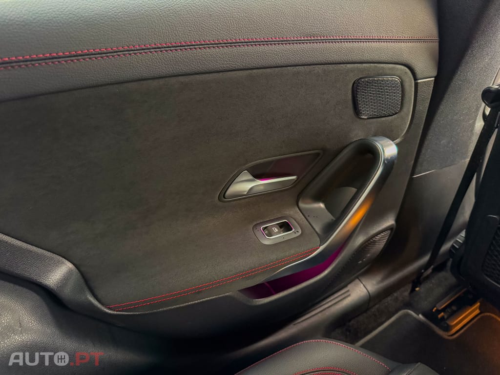 Mercedes-Benz CLA 220 d Shooting Brake AMG Line Aut.