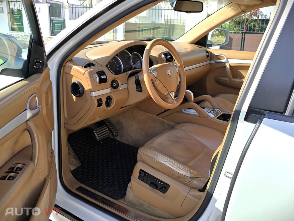 Porsche Cayenne GTS