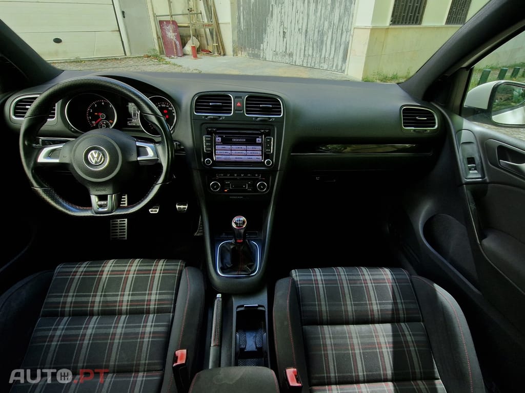 Volkswagen Golf 2.0 TSi GTi