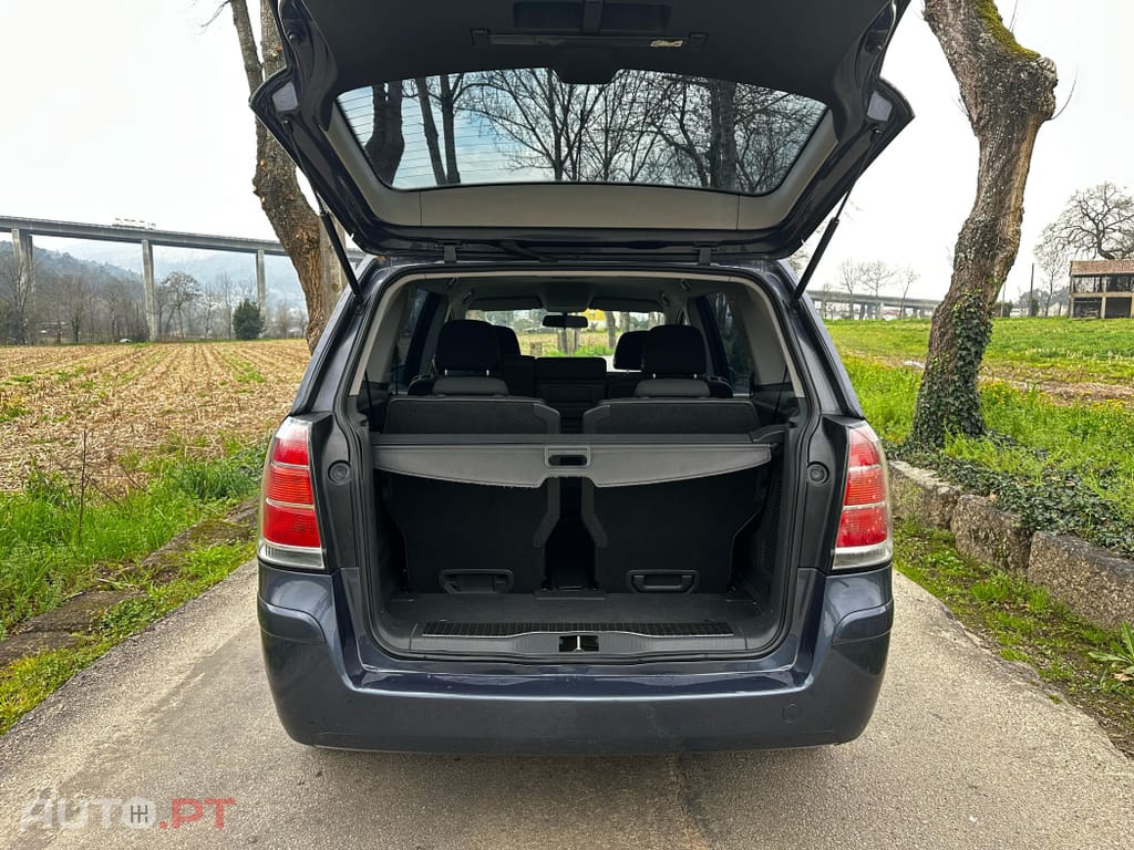 Opel Zafira 1.9 CDTi Enjoy