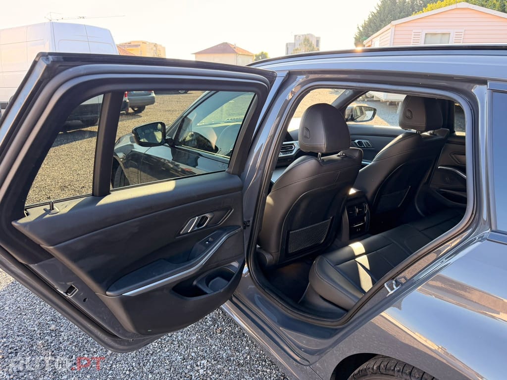 BMW 330 TOURING PACK M