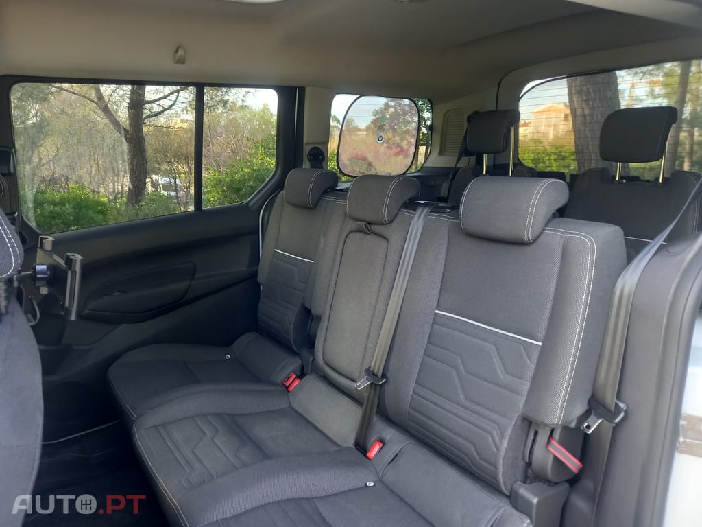 Ford Tourneo Connect Titanium