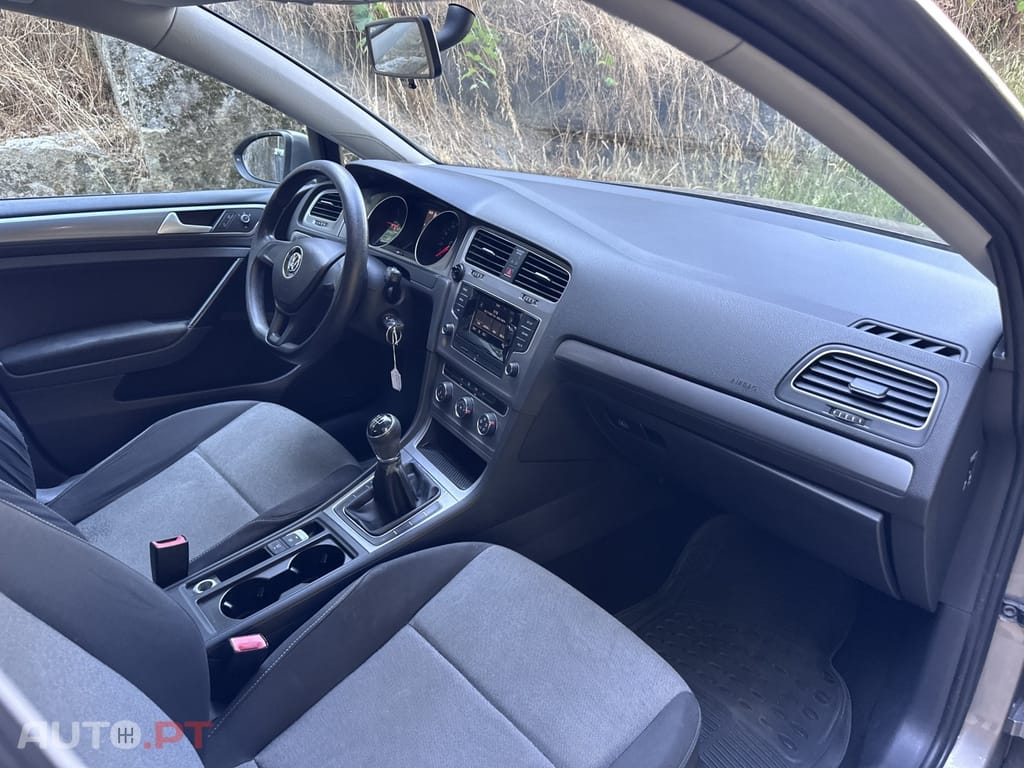 Volkswagen Golf 1.6 TDI BlueMotion Comfortline