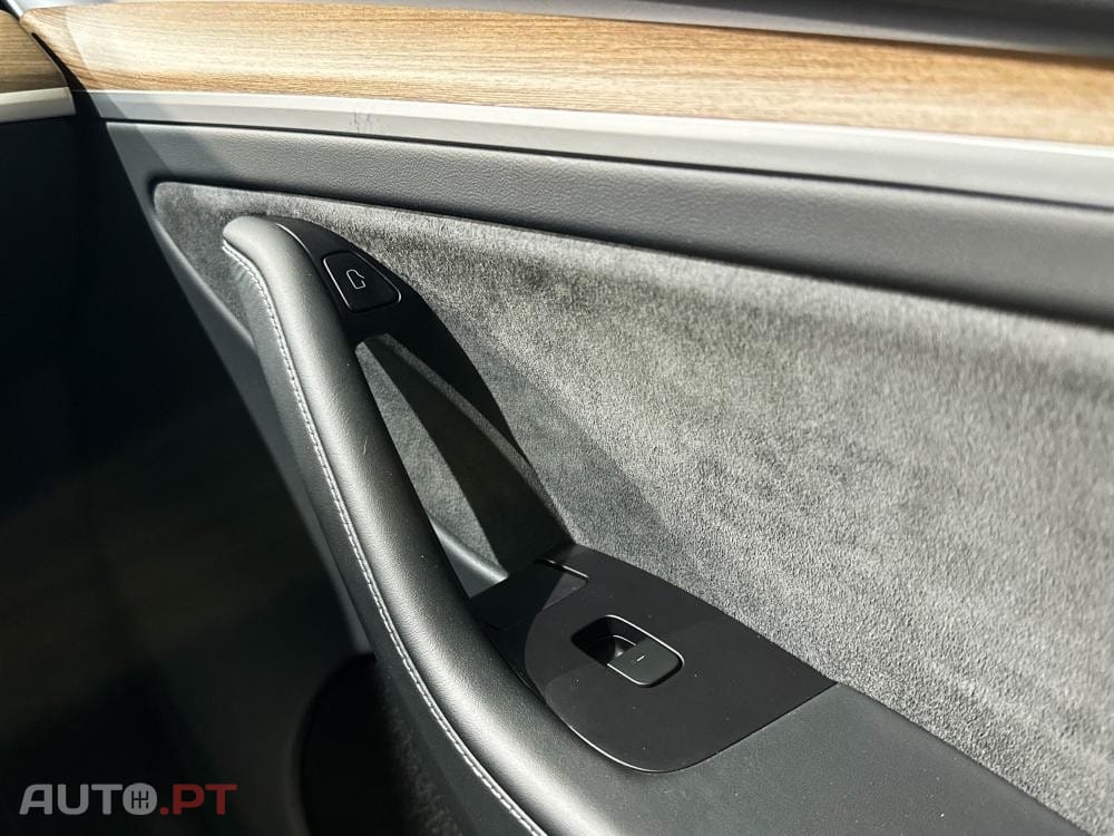 Tesla Model Y Performance Dual Motor AWD