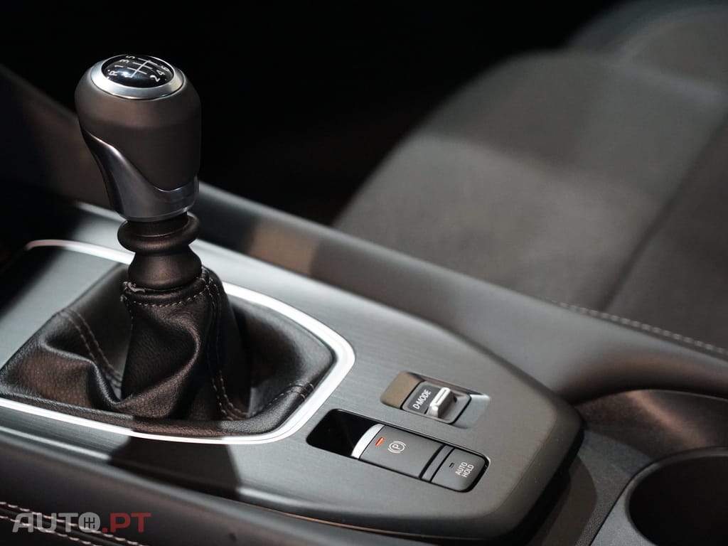 Nissan Qashqai 1.3 DIG-T N-Connecta LED+TT+SKY