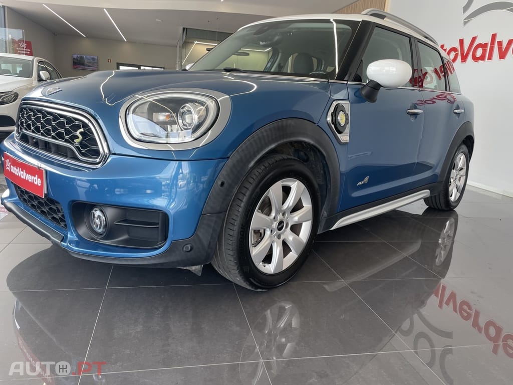 MINI Countryman Cooper SE ALL4 Auto — fotografia 3