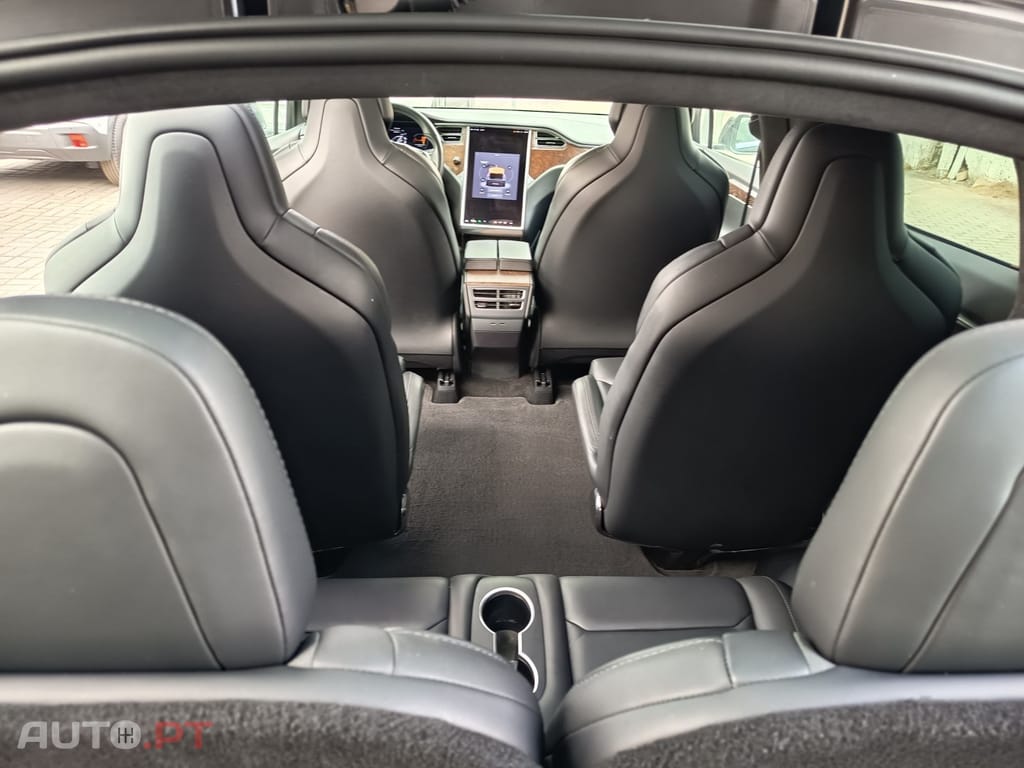 Tesla Model X 100D