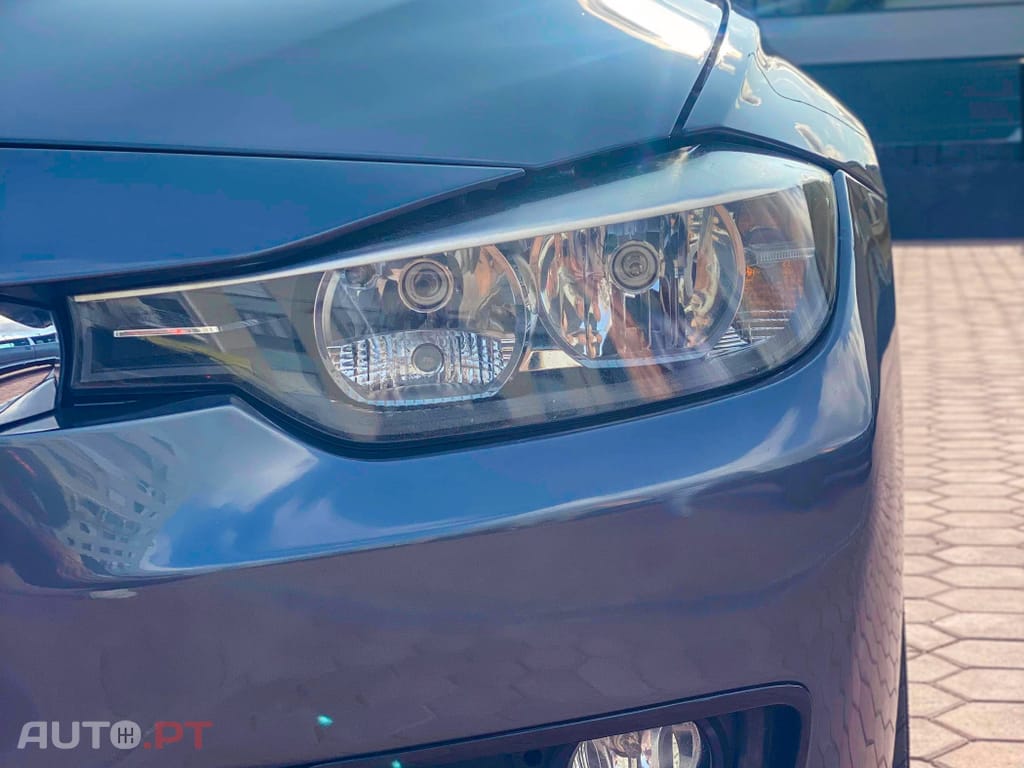 BMW 318 d Touring Line Sport