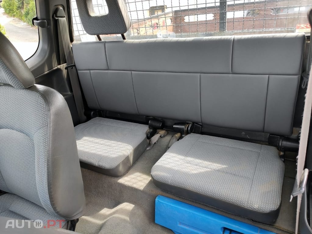 Mitsubishi L200 2.5 TD Club Strakar AC 3