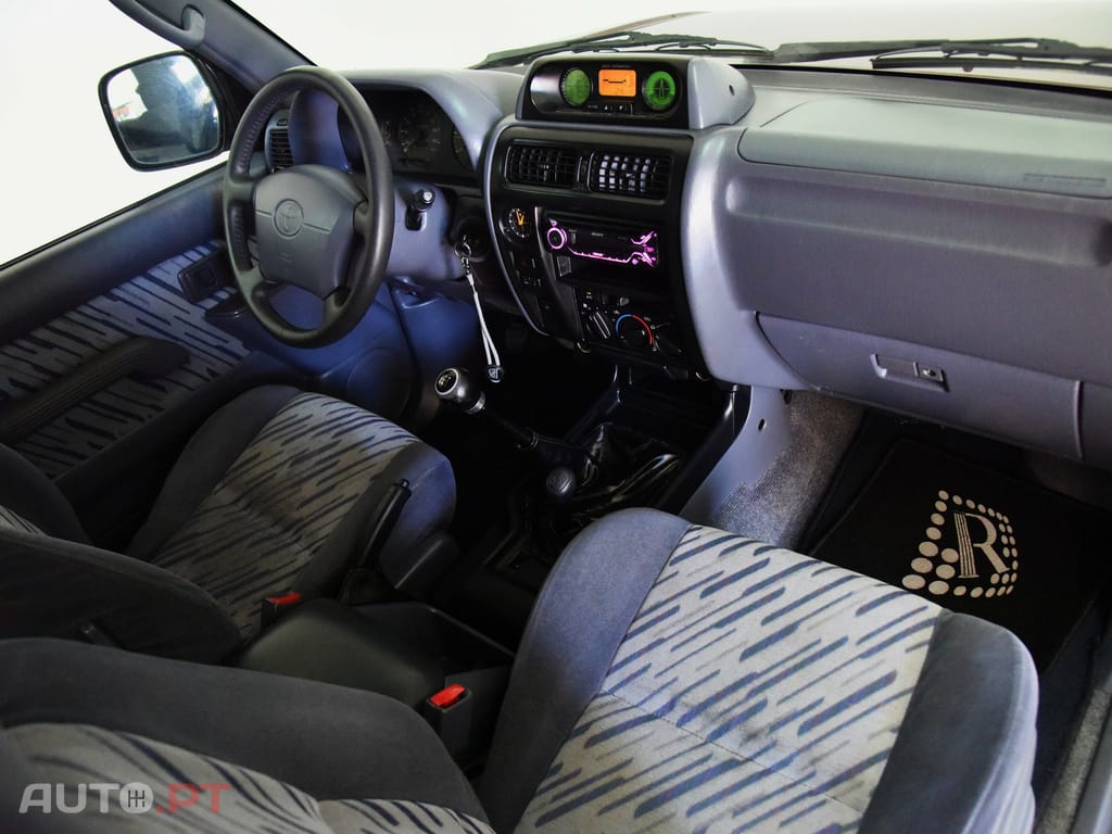 Toyota Land Cruiser 3.0 TD Pack 2