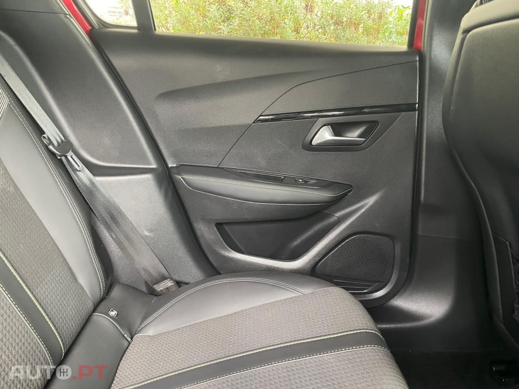 Peugeot 208 1.2 PureTech GT