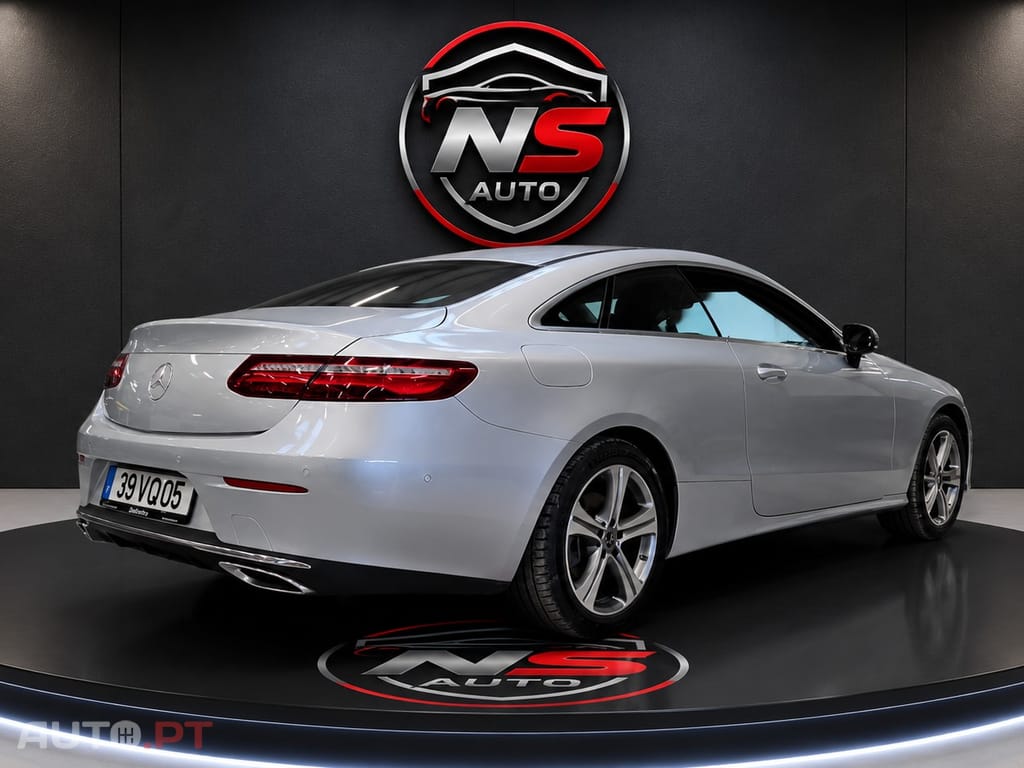 Mercedes-Benz E 220 Coupe