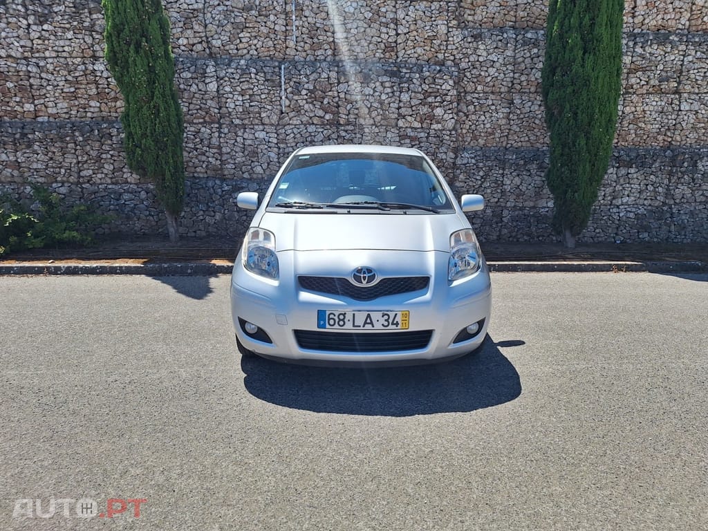 Toyota Yaris 1.0 VVT-i Sport