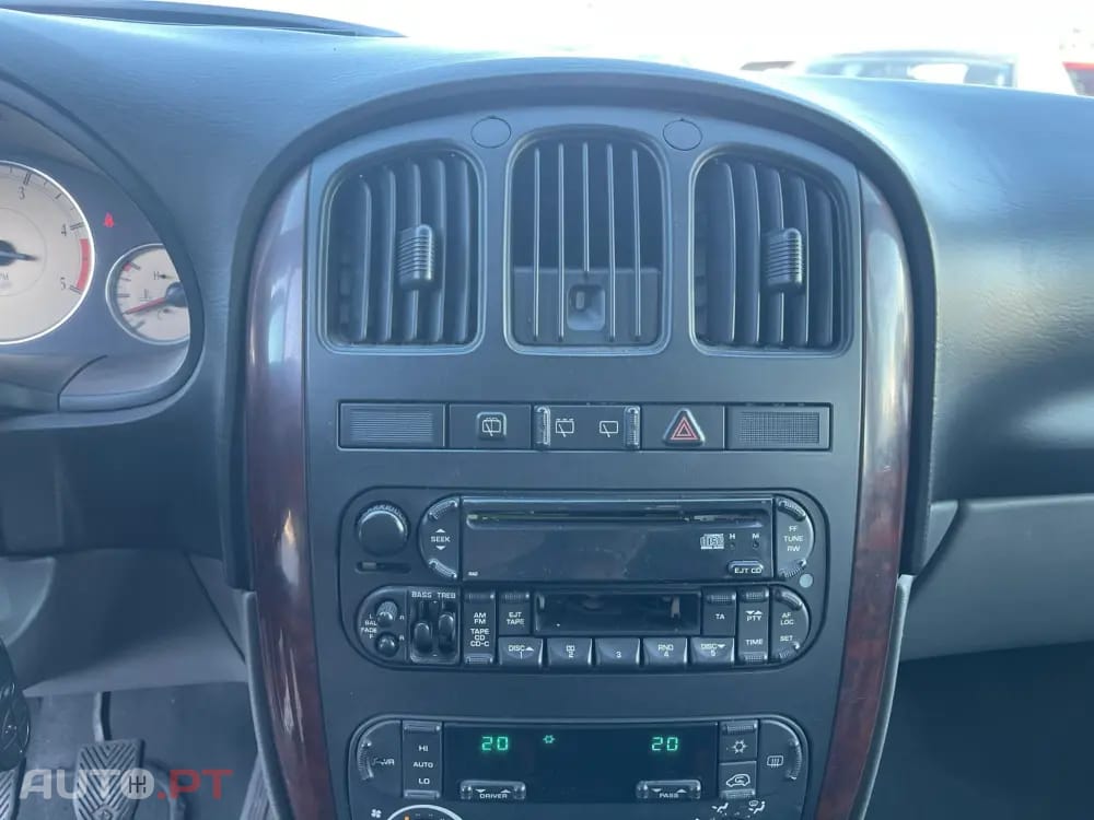 Chrysler Voyager 2.5 CRD LX