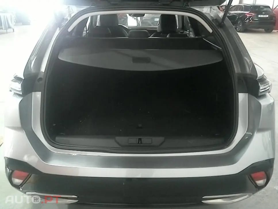 Peugeot 308 SW 1.6 Hybrid Allure e-EAT8