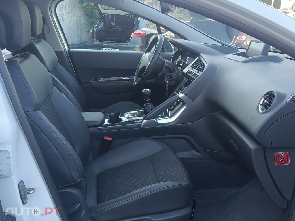 Peugeot 3008 1.6 HDi Allure