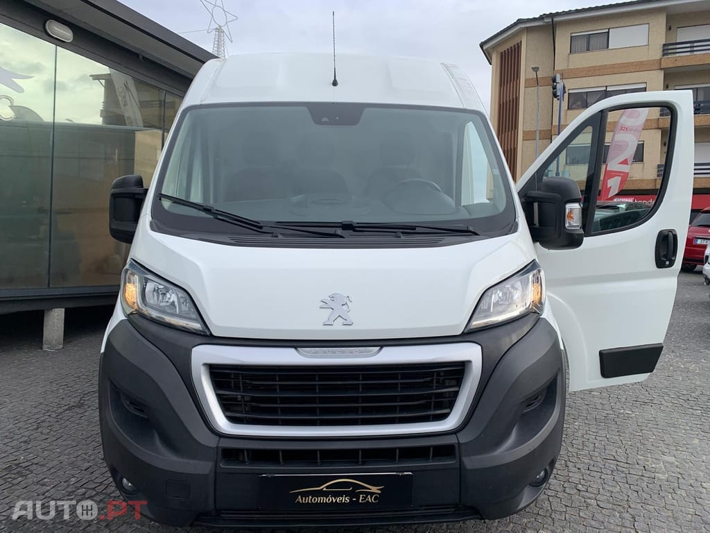 Peugeot Boxer 2.2 BlueHDi 335 L2 CD