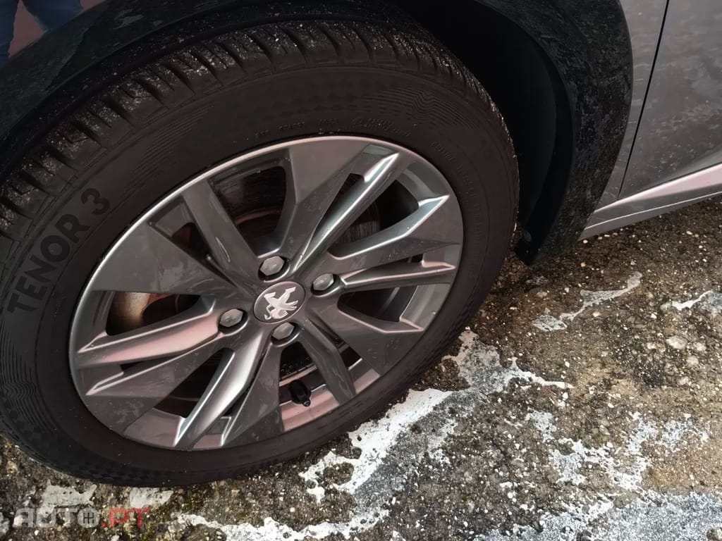 Peugeot E-208 50 kWh Active Pack