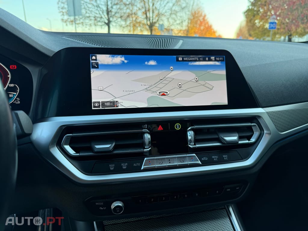 BMW 330 e Touring Pack M Auto