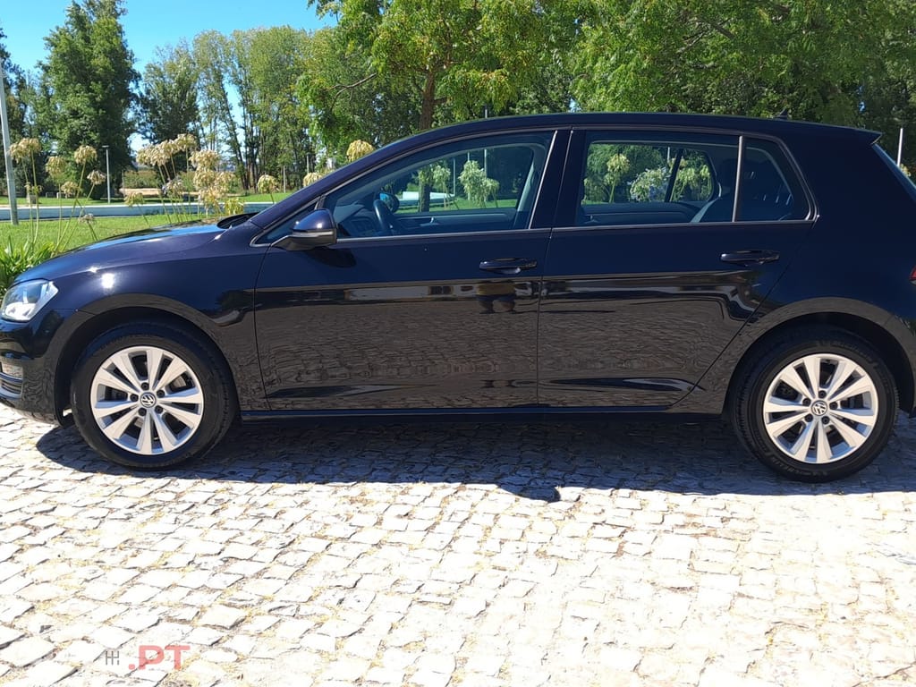 Volkswagen Golf 1.6 TDi BlueMotion Confortline