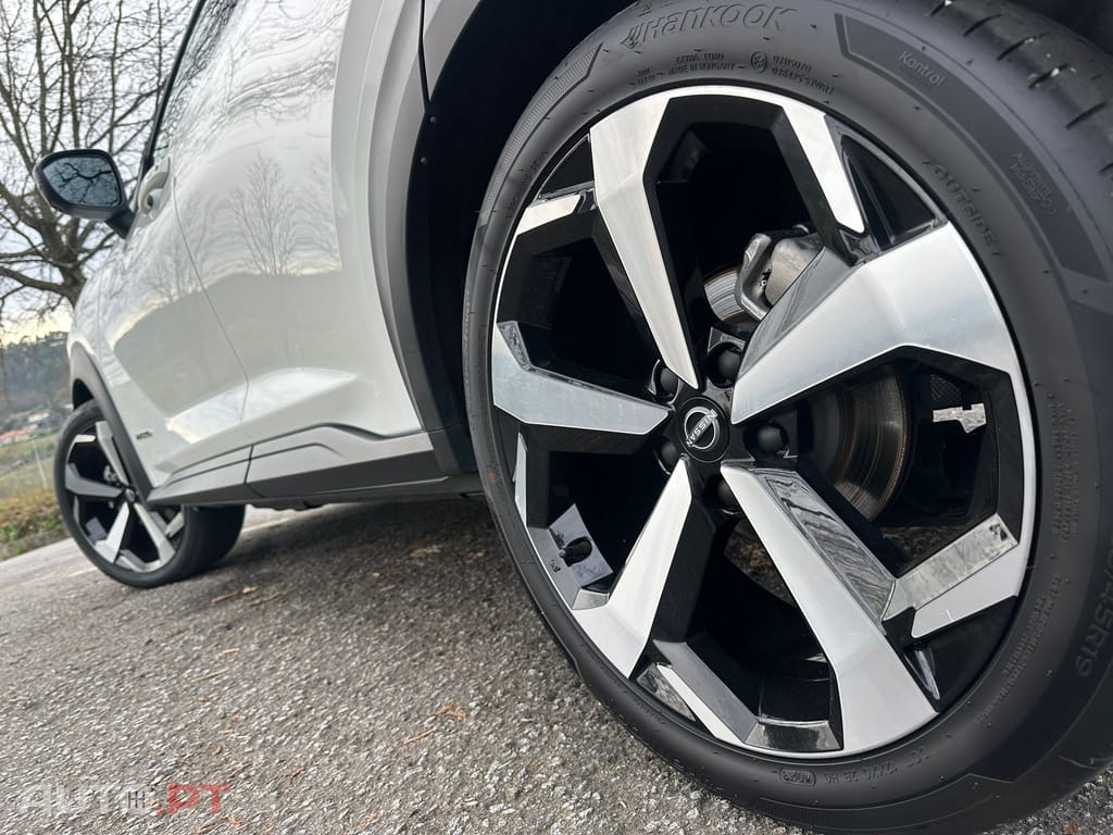 Nissan Juke 1.6 Hybrid Tekna TwoTone T