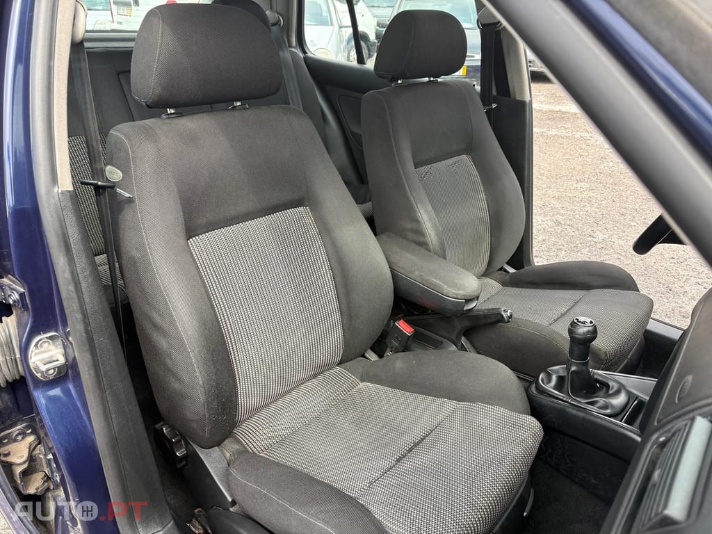 Volkswagen Golf 1.9 TDi Highline
