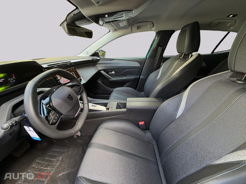 Peugeot 408 MHEV Allure