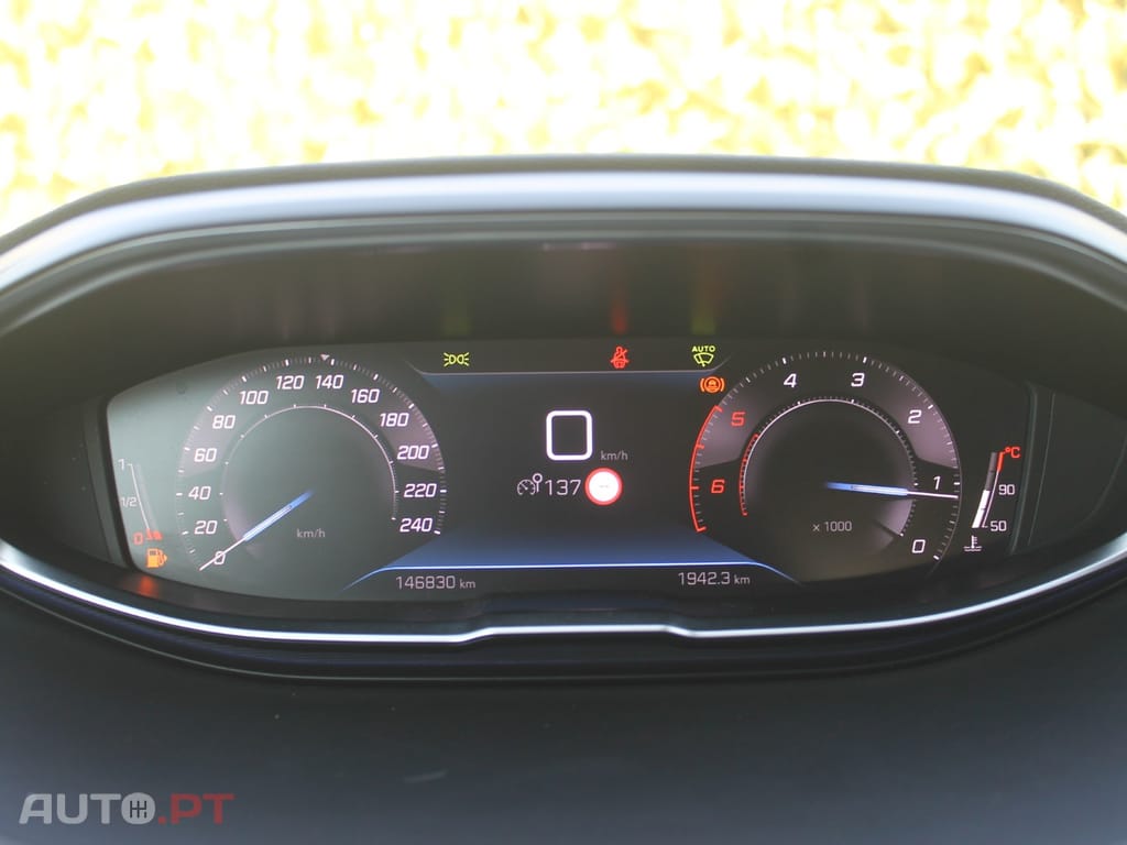 Peugeot 3008 1.5 BlueHDi Allure