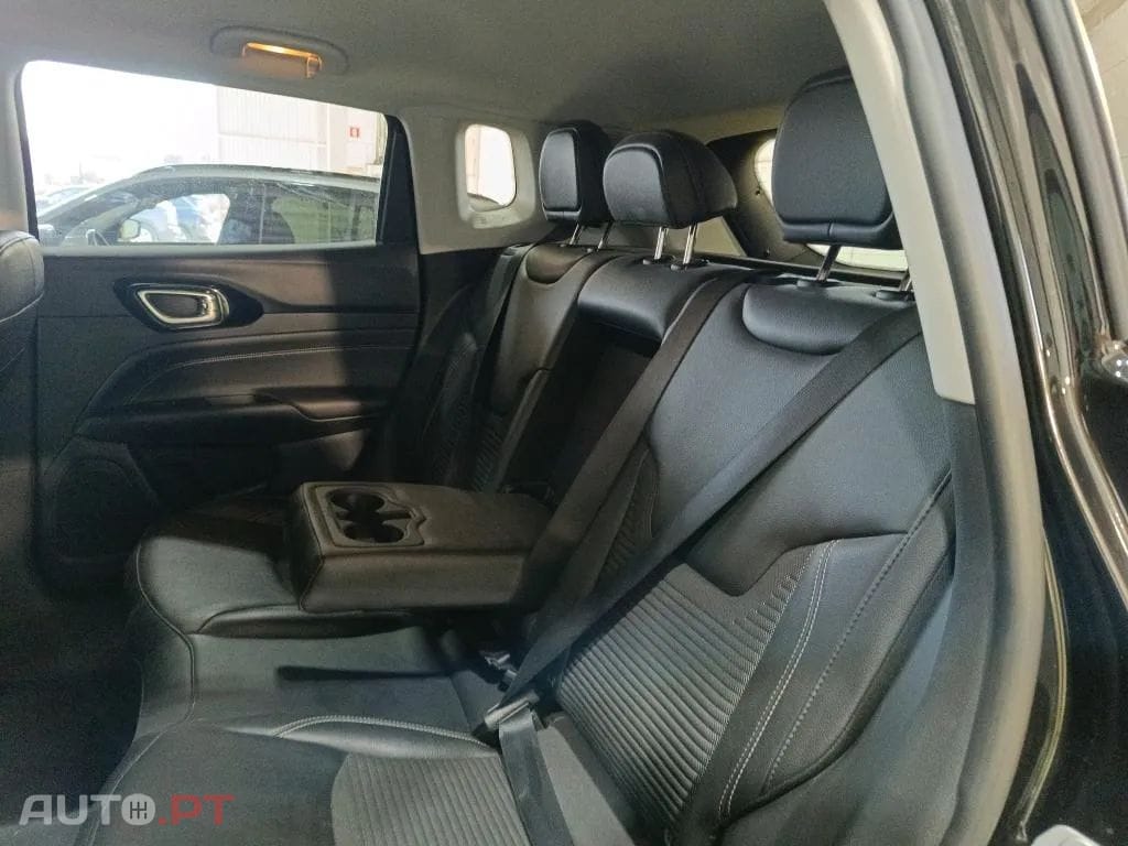 Jeep Compass 1.3 T Limited