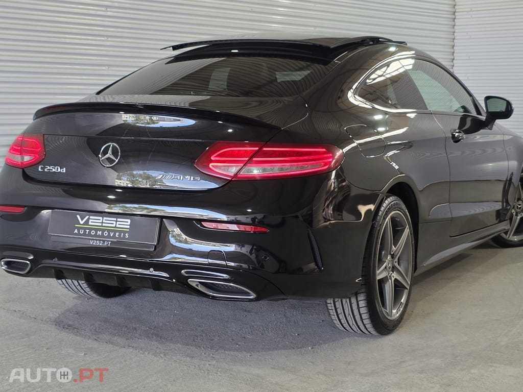 Mercedes-Benz C 250 AMG Line - Auto.