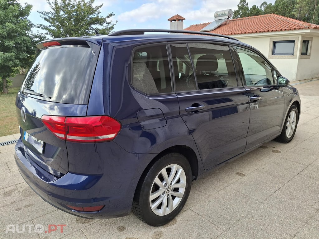 Volkswagen Touran 1.6 tdi confortline