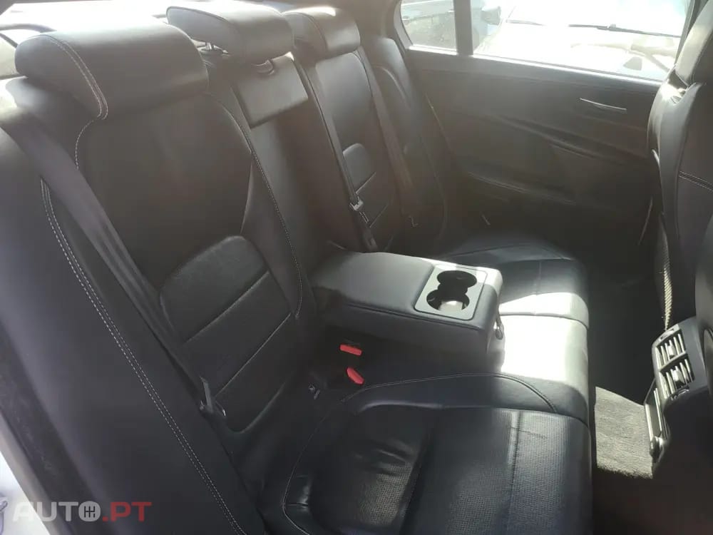 Jaguar XE 2.0 D R-Sport AWD Aut.