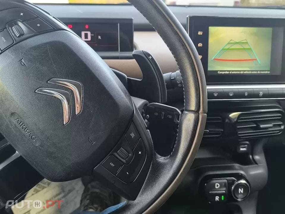 Citroën C4 Cactus 1.6 BlueHDi Shine ETG6 — fotografia 6