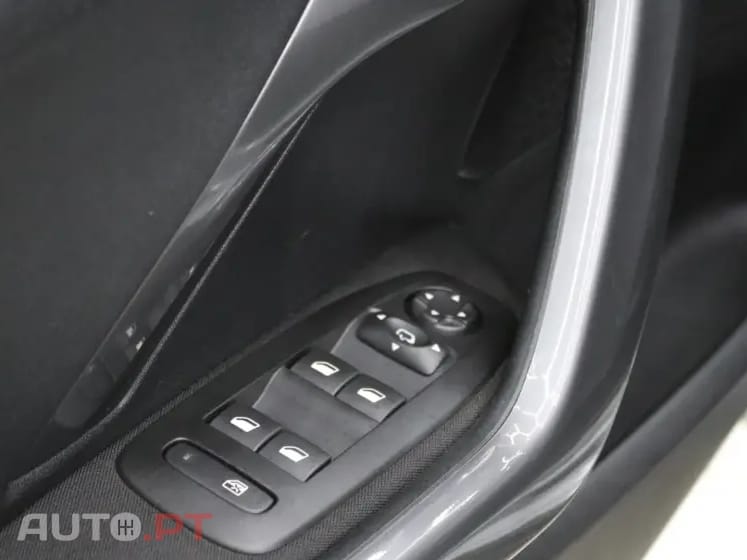Peugeot 2008 1.5 BlueHDi Style — fotografia 16