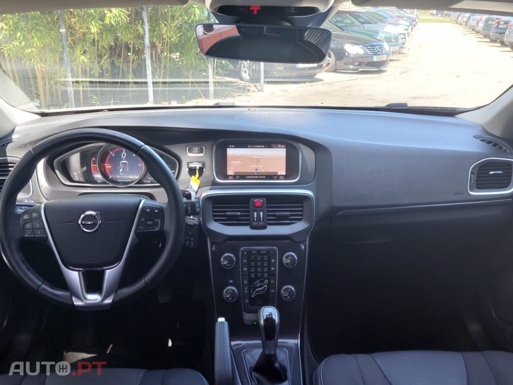 Volvo V40 2.0 D2 Summum