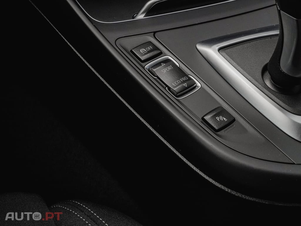 BMW 218 d Coupé Pack M Look M2