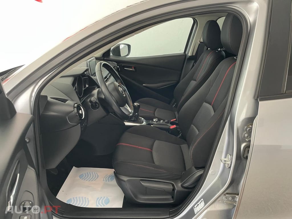 Mazda 2 1.5 Sky.Evolve Navi