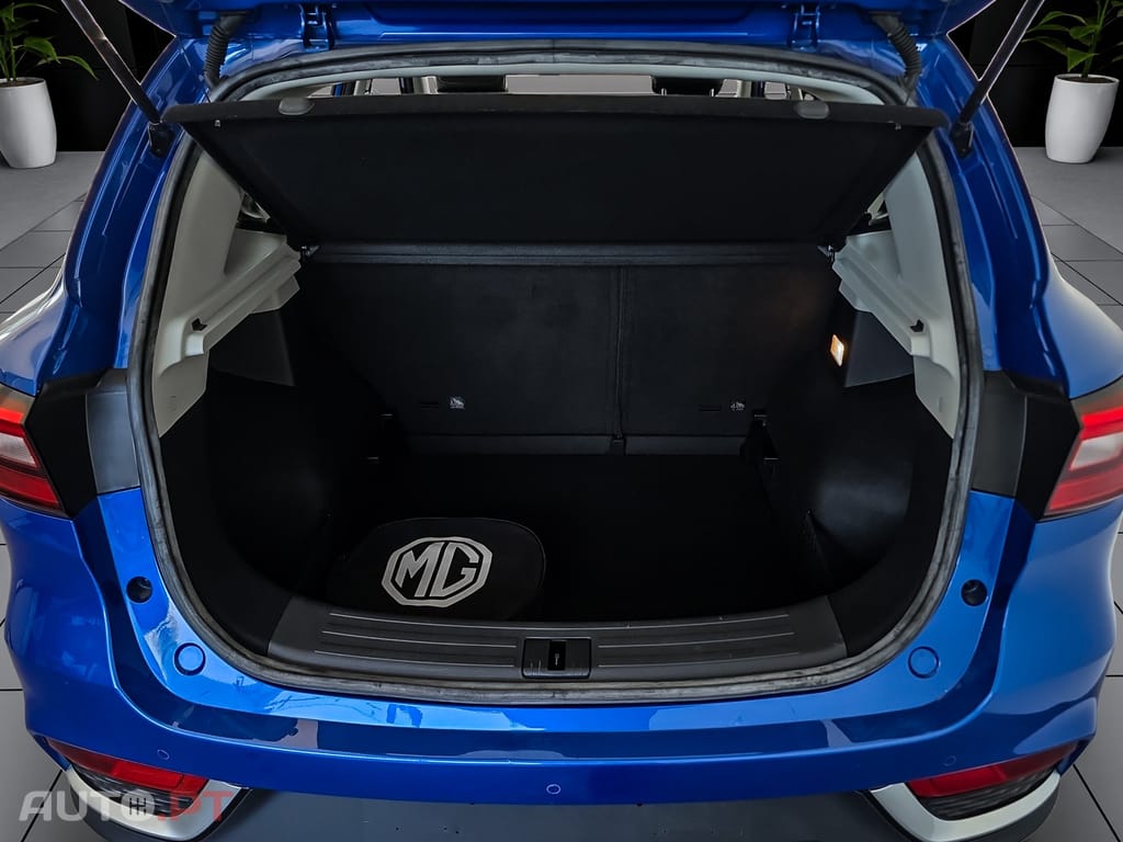 MG ZS 44.5 kWh Luxury