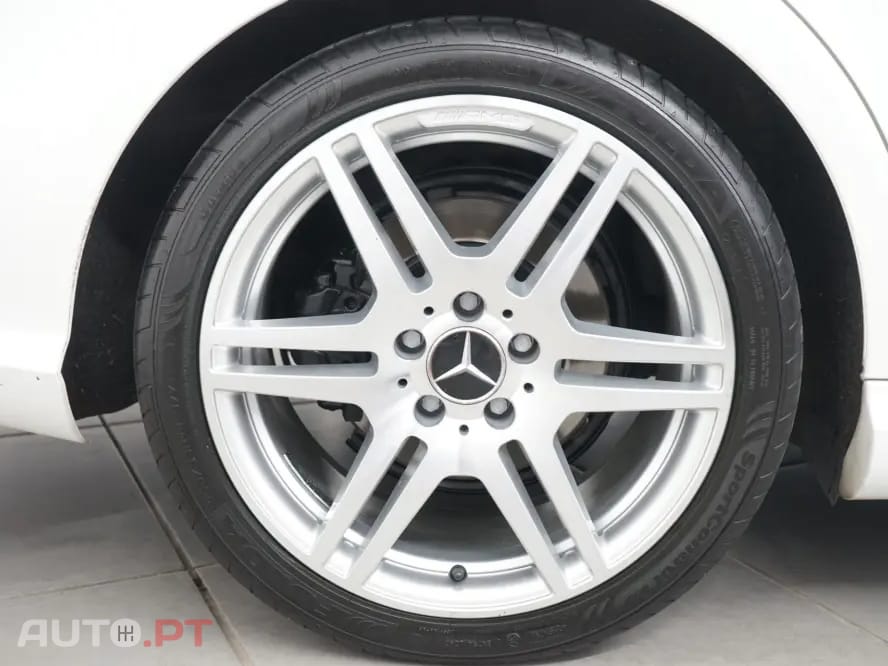 Mercedes-Benz E 250 CDi Elegance BlueEfficiency Auto.