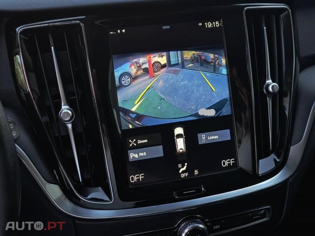 Volvo V60 2.0 D3 MOMENTUM PLUS GEARTRONIC