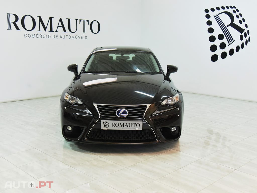 Lexus IS Executive — fotografia 3