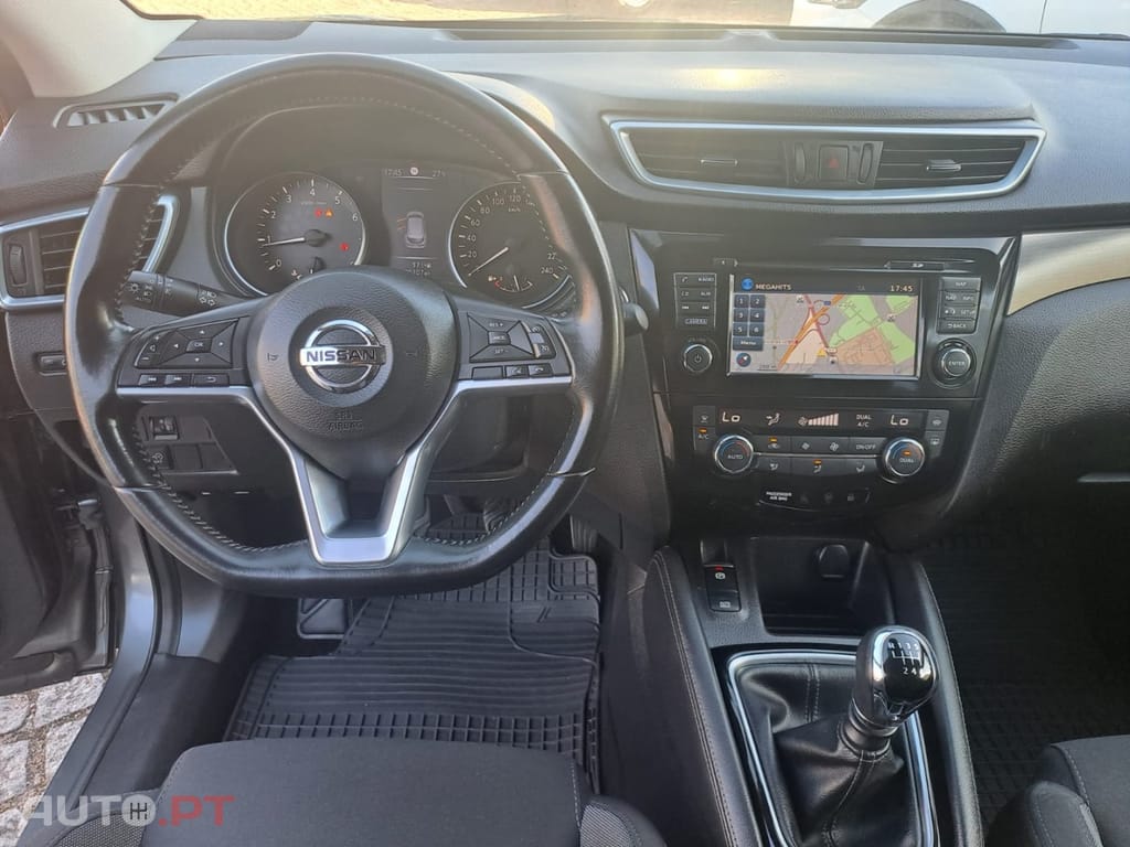 Nissan Qashqai 1.2 DIG-T Acenta Connect