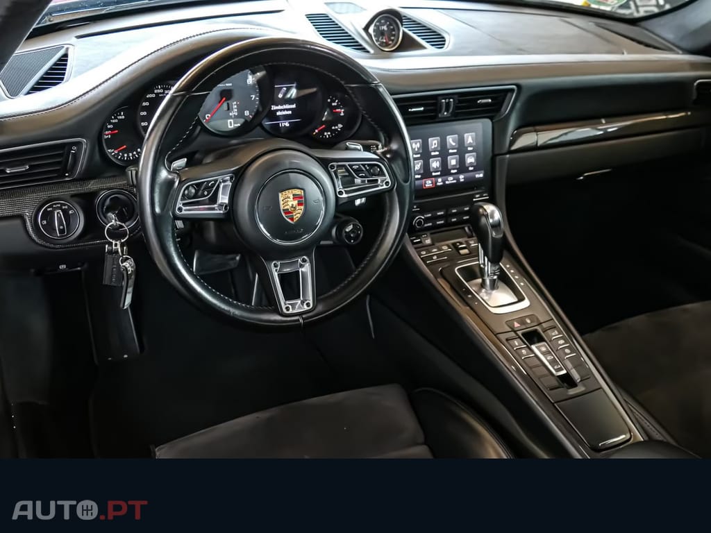 Porsche 911 Carrera 4 S Sport