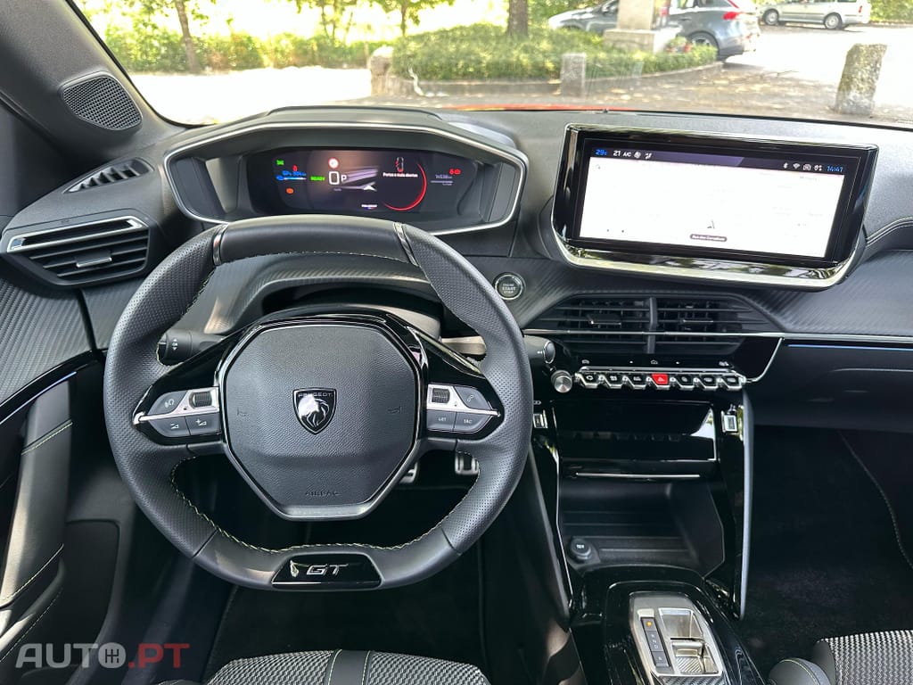 Peugeot E-208 50 kWh GT Pack
