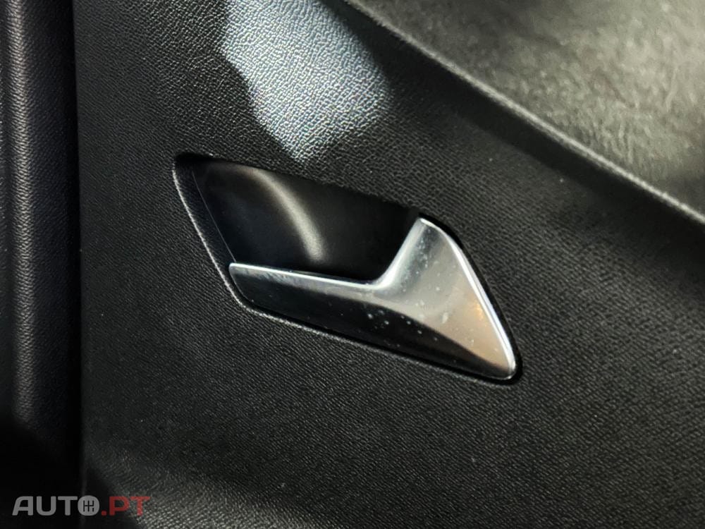DS DS3 Crossback E-TENSE PERFORMANCE LINE