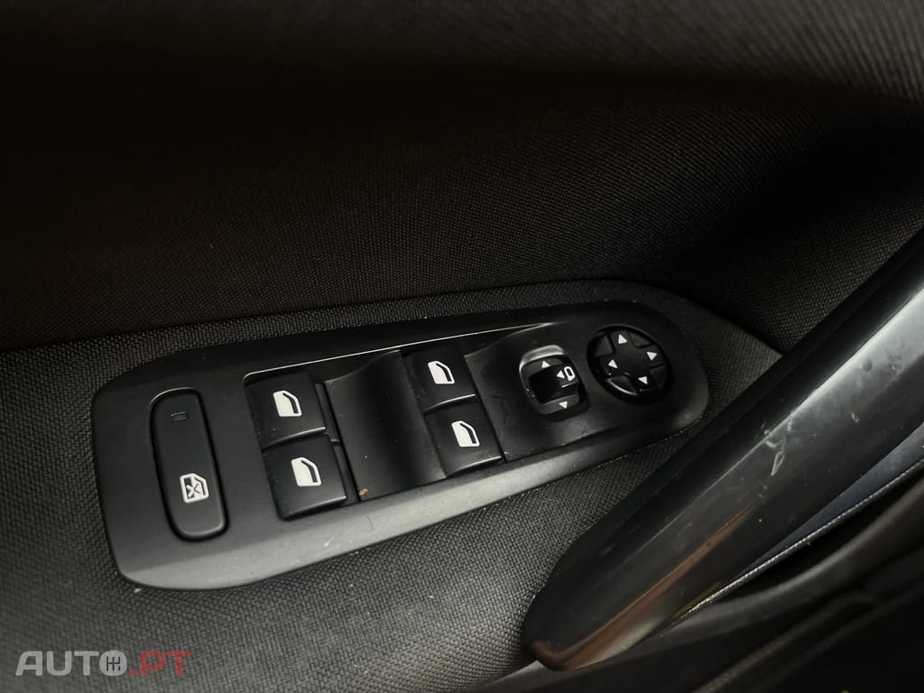 Peugeot 308 SW 1.5 HDI STYLE EAT8