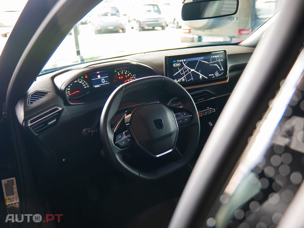 Peugeot 2008 1.2 PureTech Active Pack