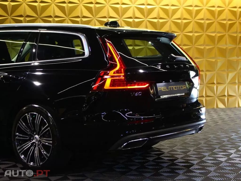 Volvo V60 2.0 T6 AWD TE Inscription — fotografia 12