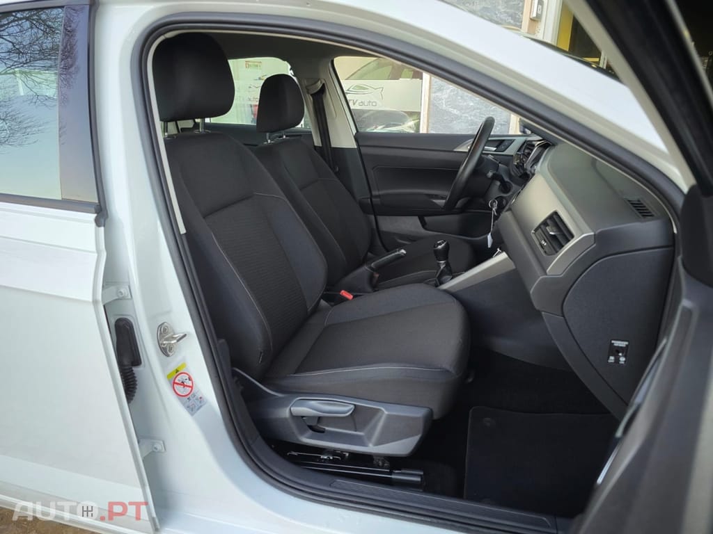 Volkswagen Polo 1.0 Confortline Nav