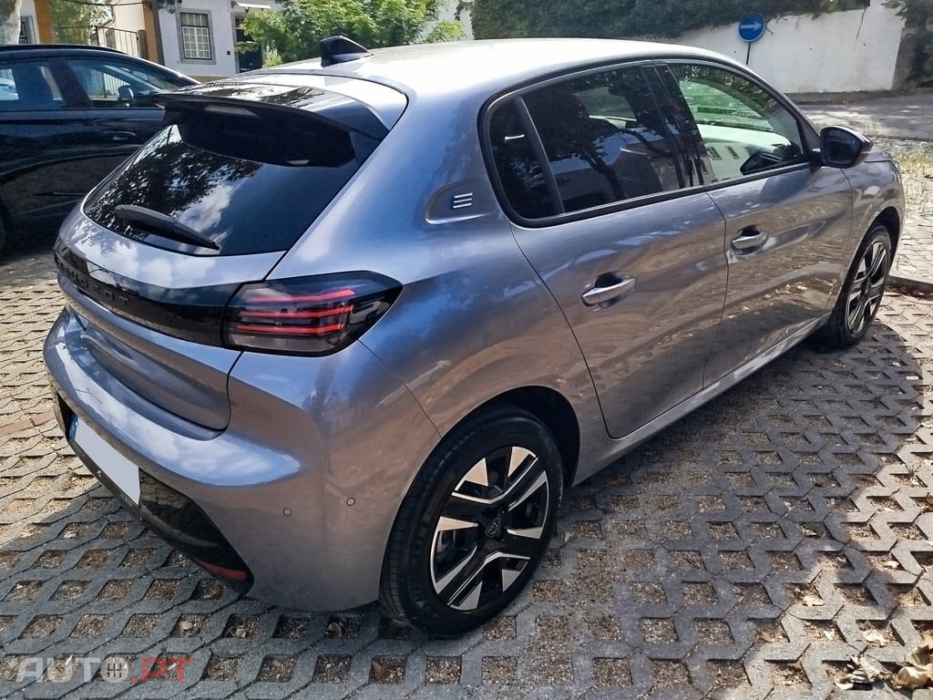 Peugeot E-208 Allure 115kW 156cv